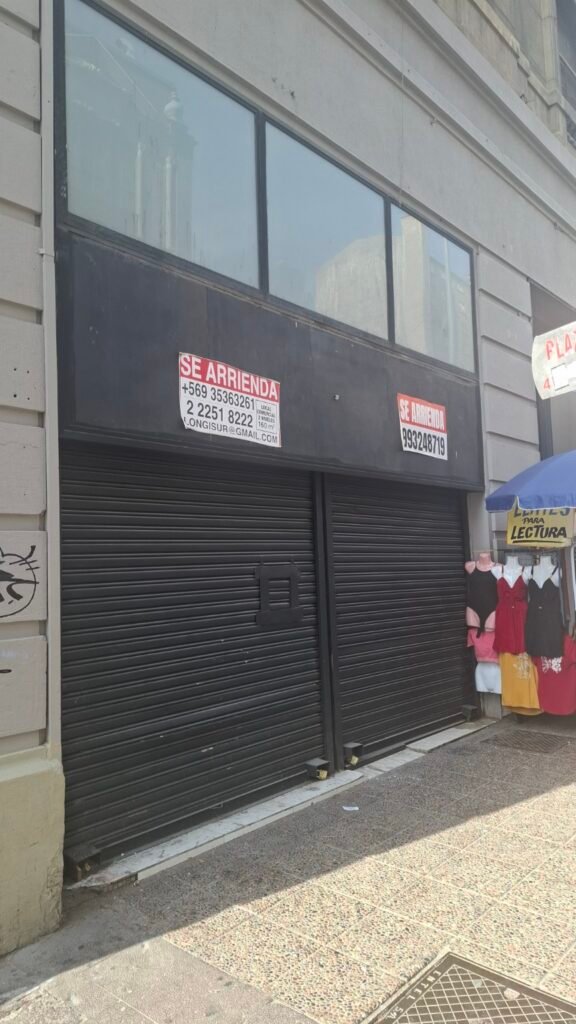 Arriendo local en calle Merced Santiago publicado en marketplace chile.