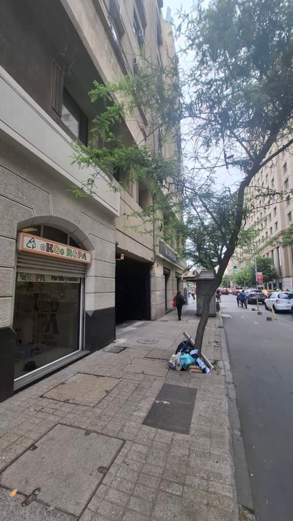 Arriendo de estacionamiento en Santiago Centro publicado en marketplace chile.