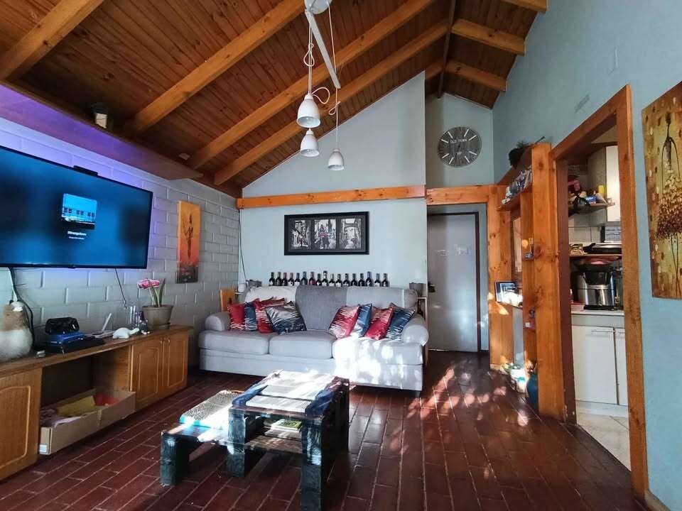 Vendo mi casa en sector metro Laguna Sur Santiago