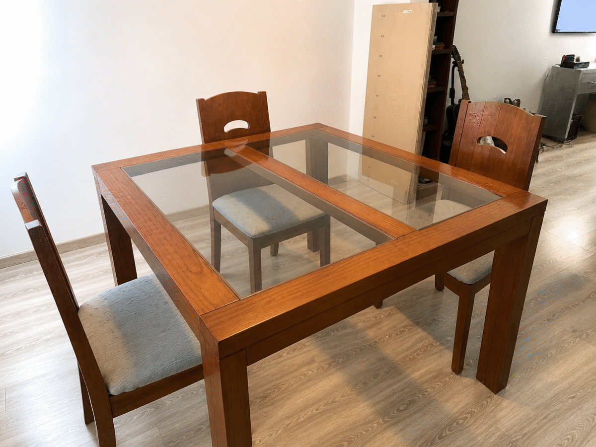 Mesa de Comedor Madera Excelente Estado