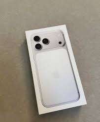 F/S Apple iPhone 17 Pro Max