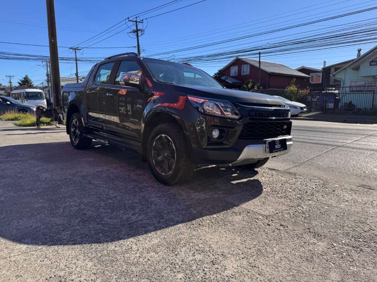 SE VENDE CHEVROLET COLORADO HIGH COUNTRY Z71 AT 2022
