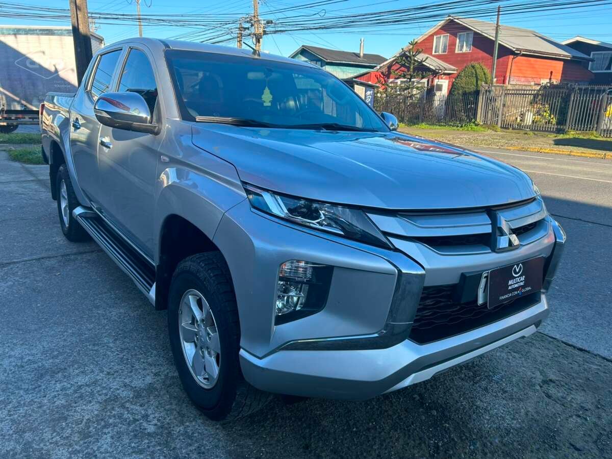🚙🔥 SE VENDE MITSUBISHI L200 KATANA CRT 4X4 2.2 DIESEL 2024 🔥🚙