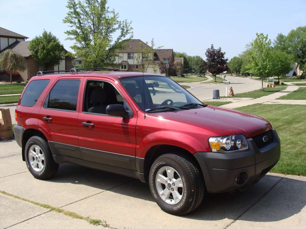 Ford Escape XLS 2.3L 2005