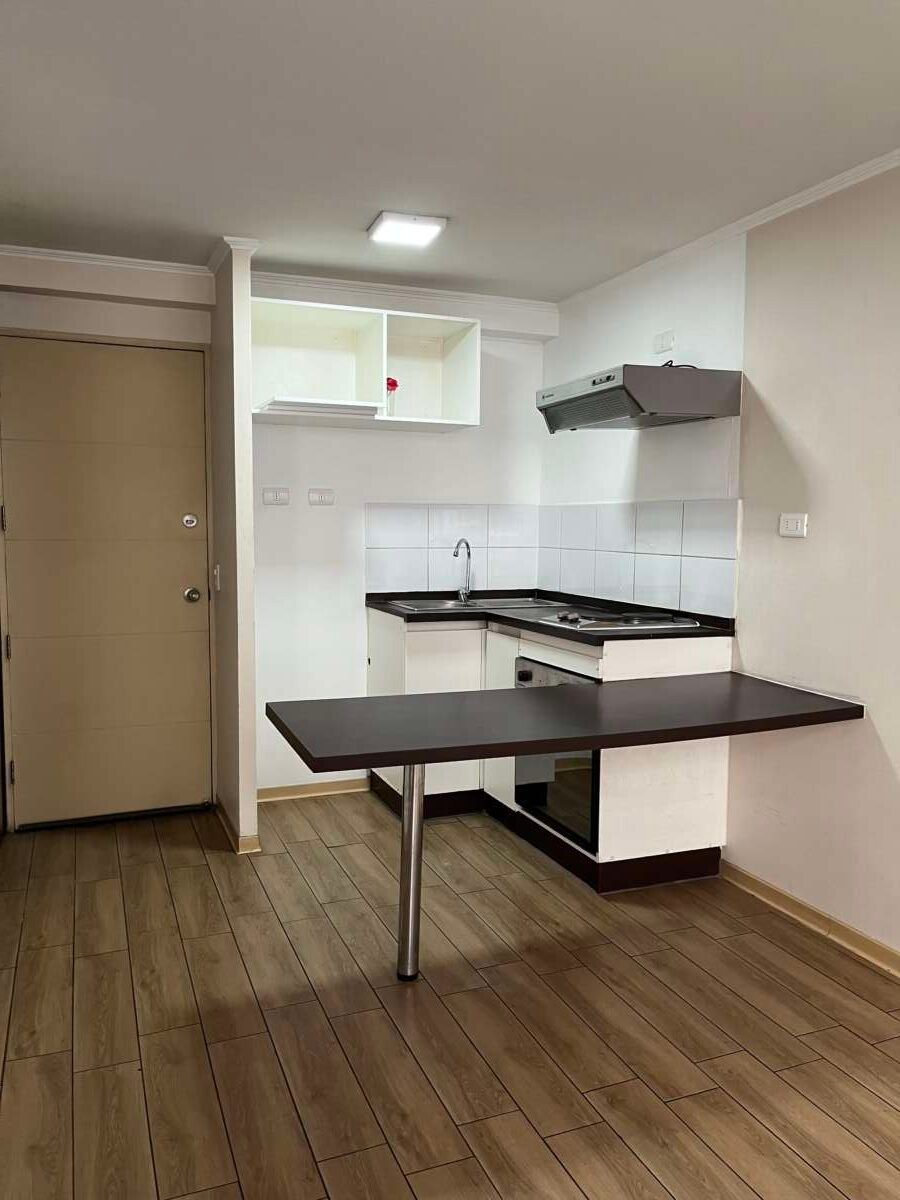 Depto en arriendo. Av. M. Rozas Velásquez, Est. Central