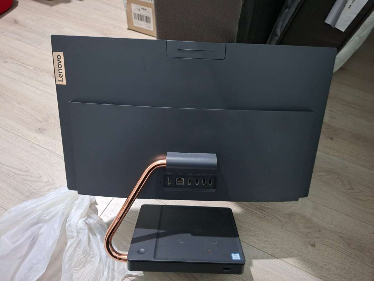 Vendo pc escritorio Ideacentre  Lenovo i7